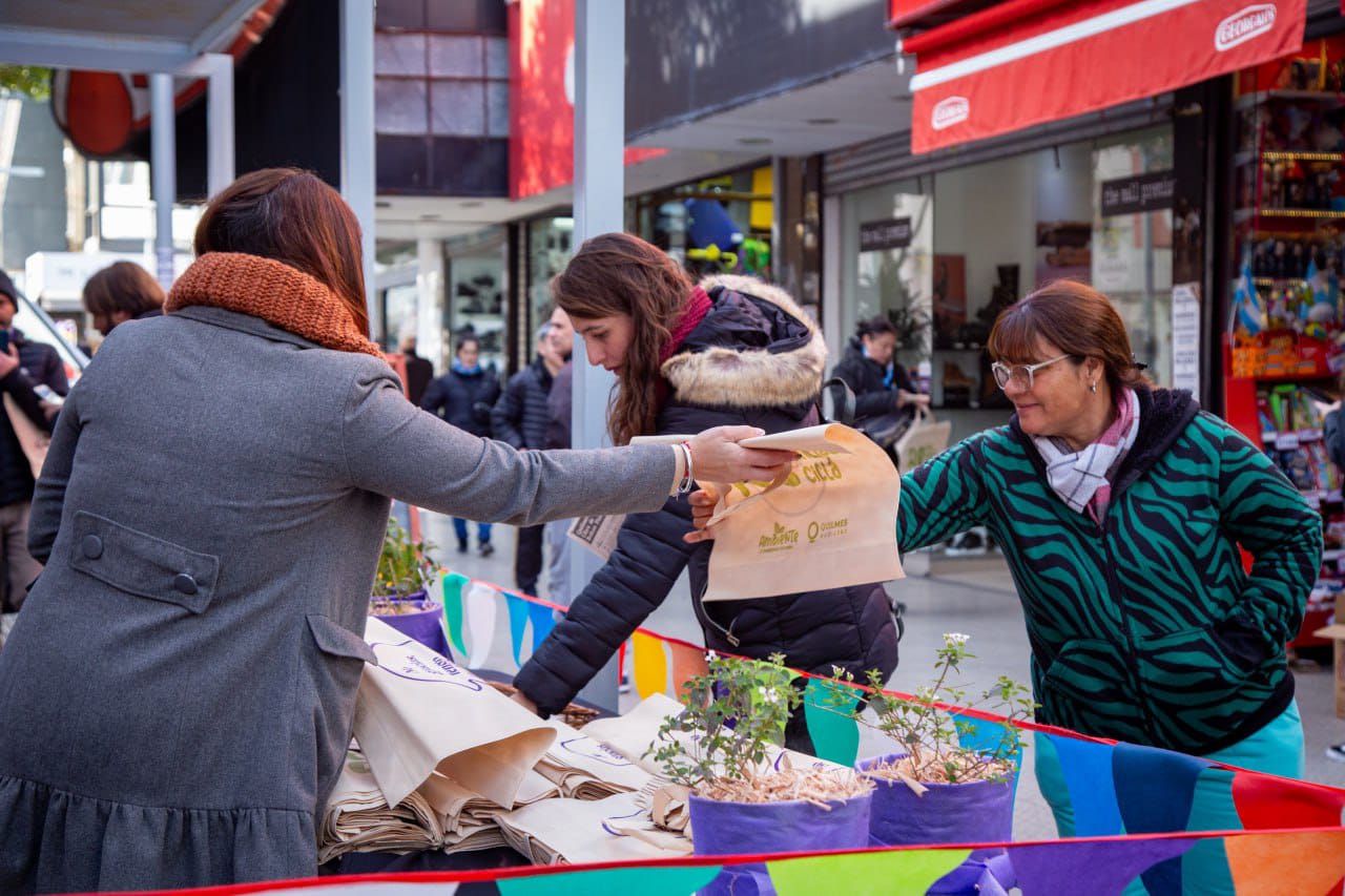 JORNADA POR EL DÍA INTERNACIONAL LIBRE DE BOLSAS PLÁSTICAS