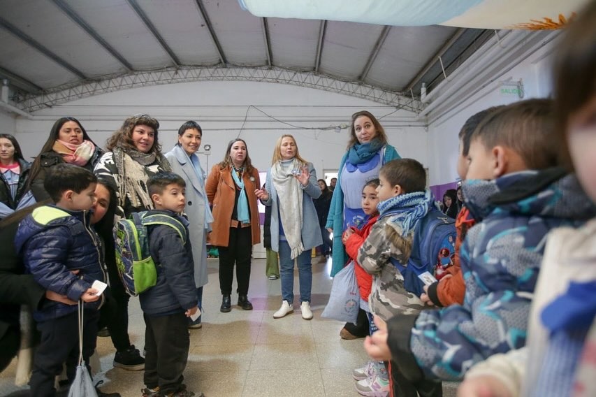 MAYRA PARTICIPÓ DE LA VOTACIÓN PARA NOMBRAR AL JIM Nº 6 DE BERNAL OESTE