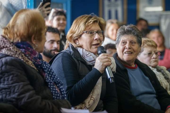 MAYRA DIALOGÓ CON VECINOS EN UN NUEVO ENCUENTRO "MATE Y DEBATE"