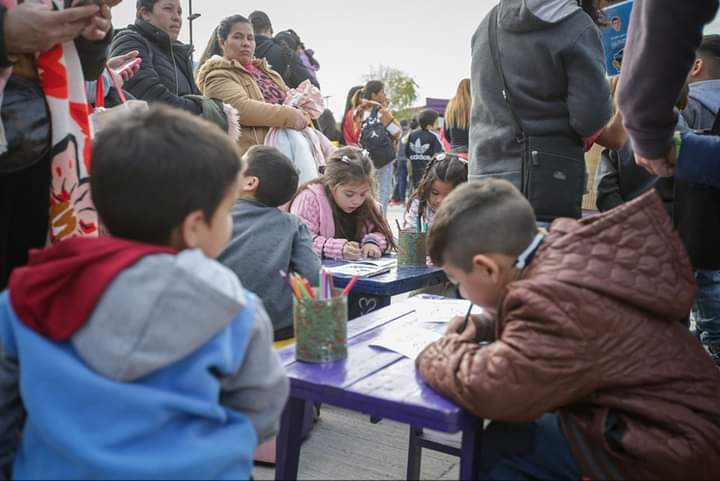 MÁS DE 75 MIL VECINOS DISFRUTARON DE ESPECTÁCULOS EN VACACIONES DE INVIERNO