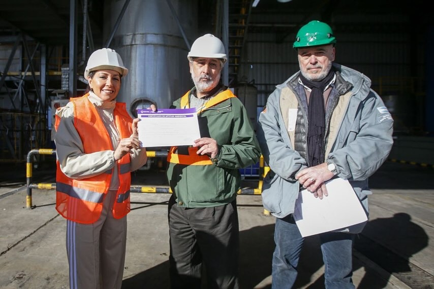   MAYRA ENTREGÓ EL CERTIFICADO DE APTITUD AMBIENTAL AGCP ARGENTINA SA 