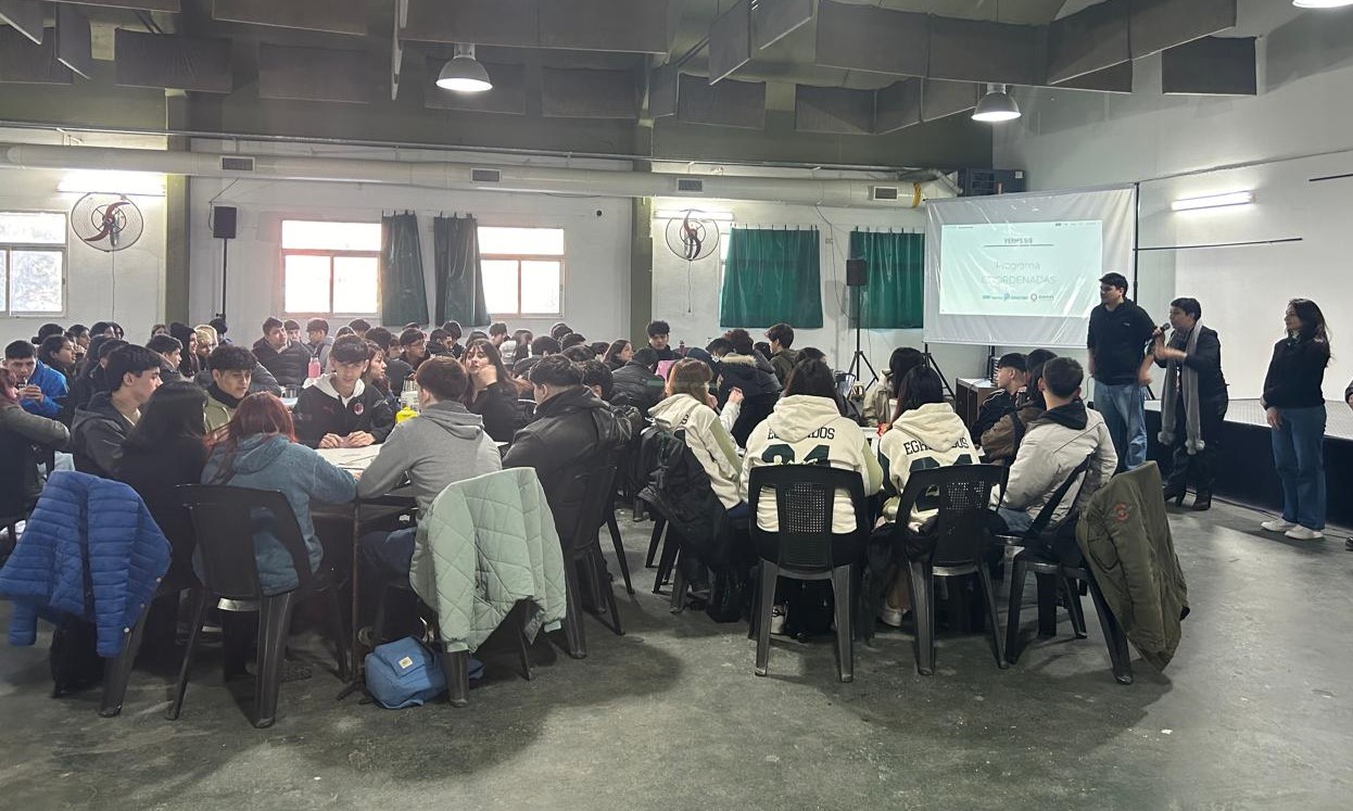  ORIENTACIÓN Y FORMACIÓN LABORAL PARA ESTUDIANTES SECUNDARIOS