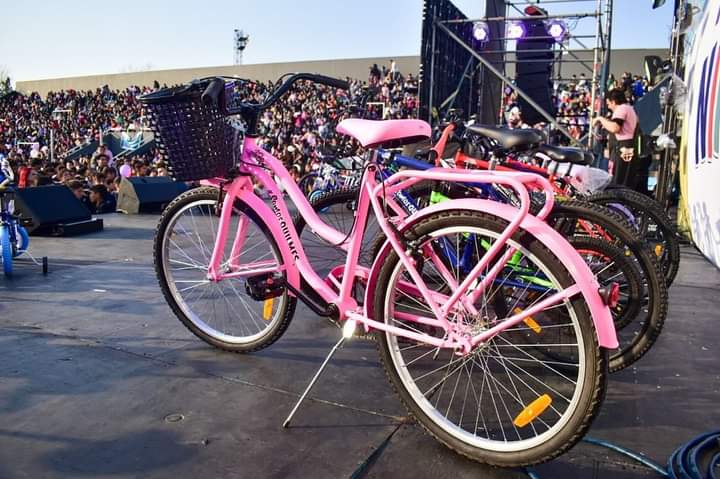 MÁS DE 4.000 NIÑOS Y NIÑAS PARTICIPARON DEL FESTIVAL DE LAS NIÑECES 
