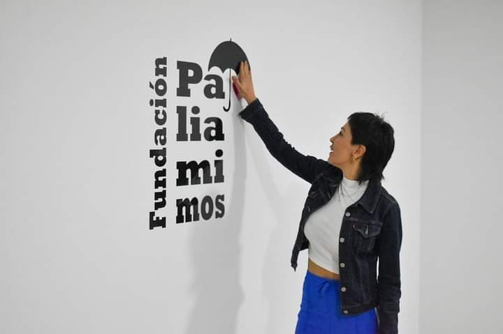 MAYRA EN UNA REUNIÓN DE TRABAJO CON LA MESA DE ENFERMEDADES POCO FRECUENTES