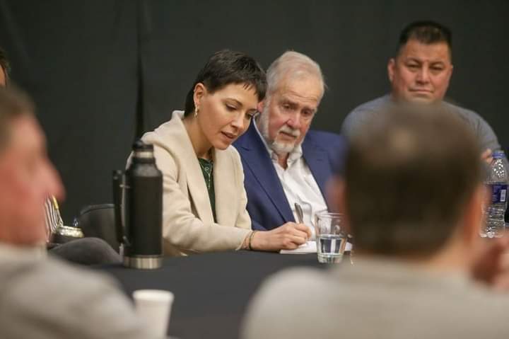 MAYRA MANTUVO UN ENCUENTRO CON EL CONSEJO UNIDO DE PASTORES DE QUILMES