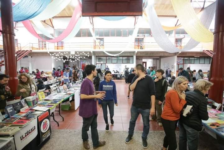 MAYRA PRESENTE EN LA 12º FERIA EDITORIAL "EL SUR TAMBIÉN PUBLICA" EN LA UNQ