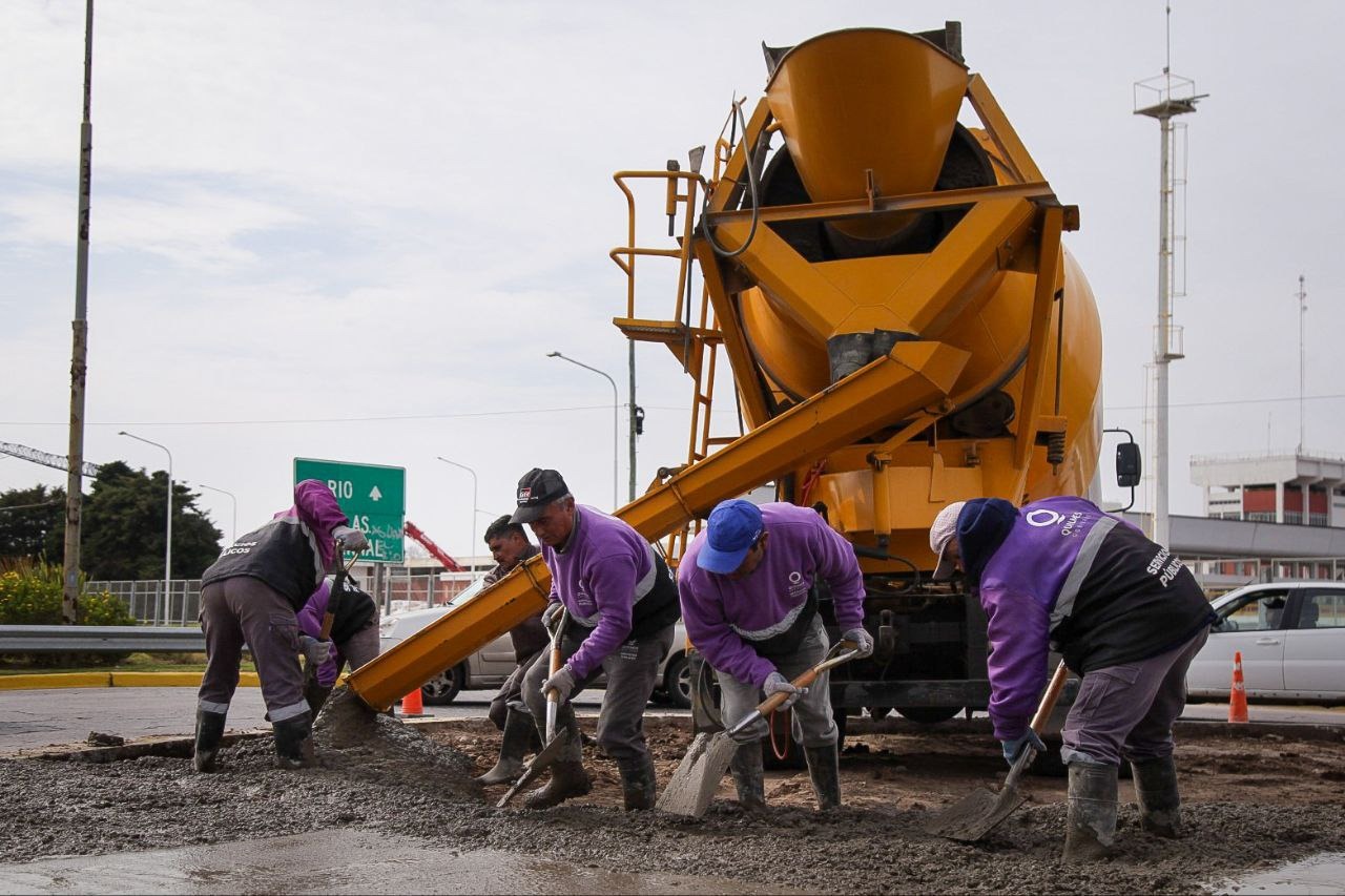 OBRAS DE BACHEO EN QUILMES CENTRO, OESTE, EZPELETA Y BERNAL