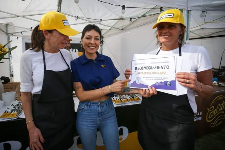 MAYRA JUNTO A VECINOS EN DISTINTAS ACTIVIDADES POR EL DÍA DE LA PRIMAVERA