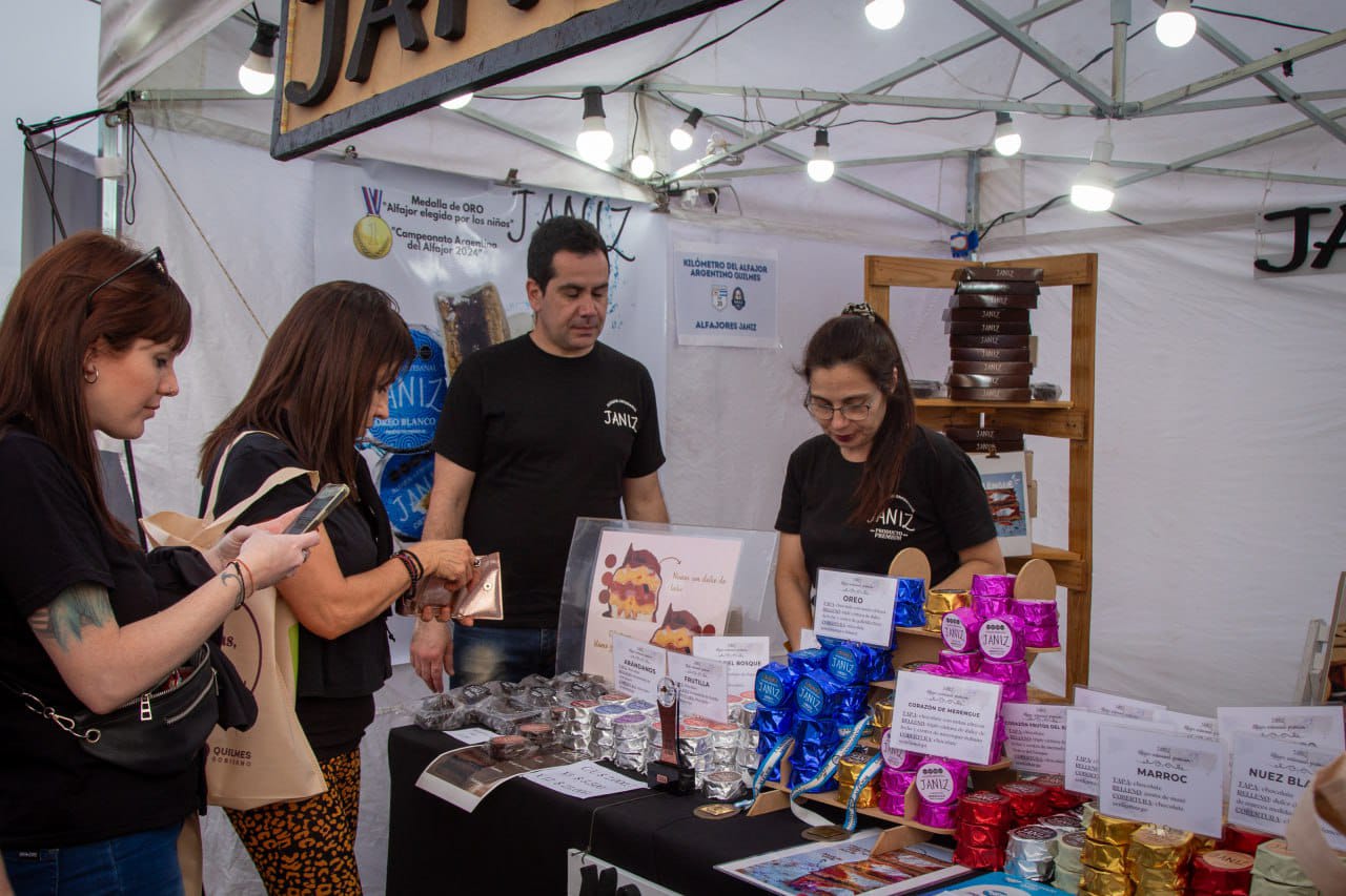SE REALIZÓ CON ÉXITO EL “FESTIVAL DEL ALFAJOR ARGENTINO”