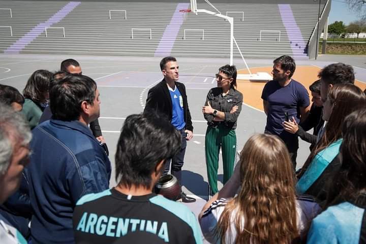 MAYRA CON DEPORTISTAS Y REFERENTES DEL DEPORTE PARA CIEGOS