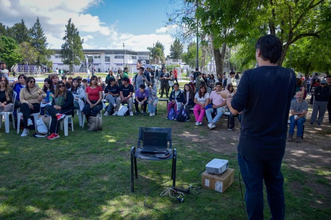 COMENZÓ LA “EXPO QUILMES EDUCA 2024”