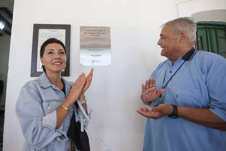 MAYRA VISITÓ LA CASA HISTÓRICA DE SANTA COLOMA 
