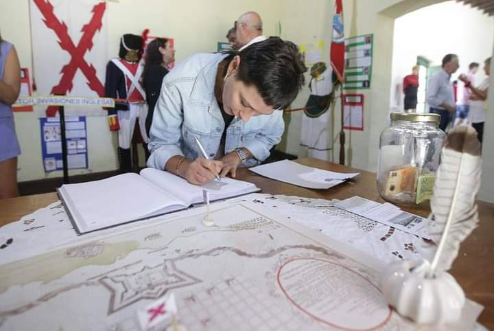 MAYRA VISITÓ LA CASA HISTÓRICA DE SANTA COLOMA 