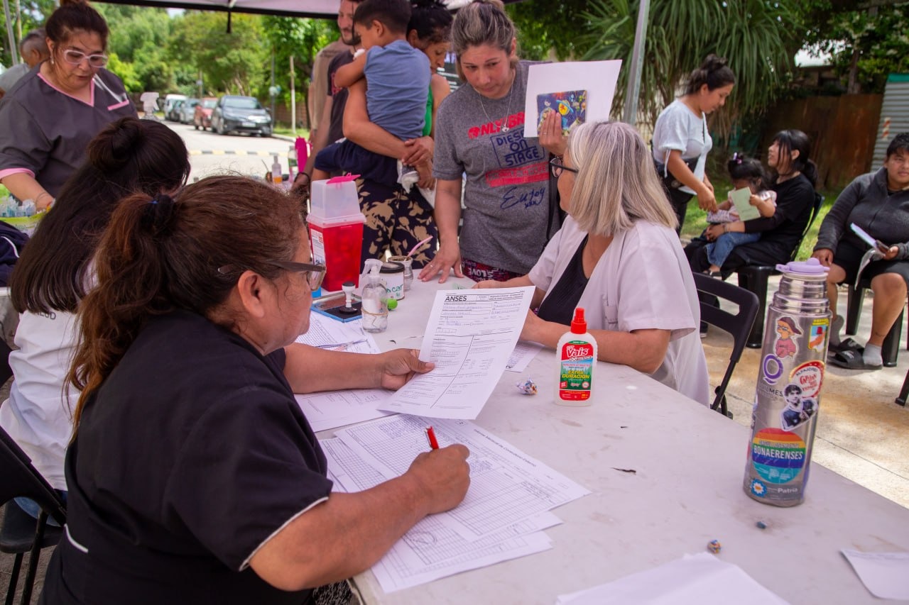 EXITOSO OPERATIVO DEL PROGRAMA QUILMES CERCA