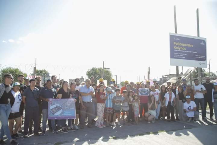 FUNCIONARIOS MUNICIPALES ANUNCIARON OBRAS EN EL BARRIO KOLYNOS 
