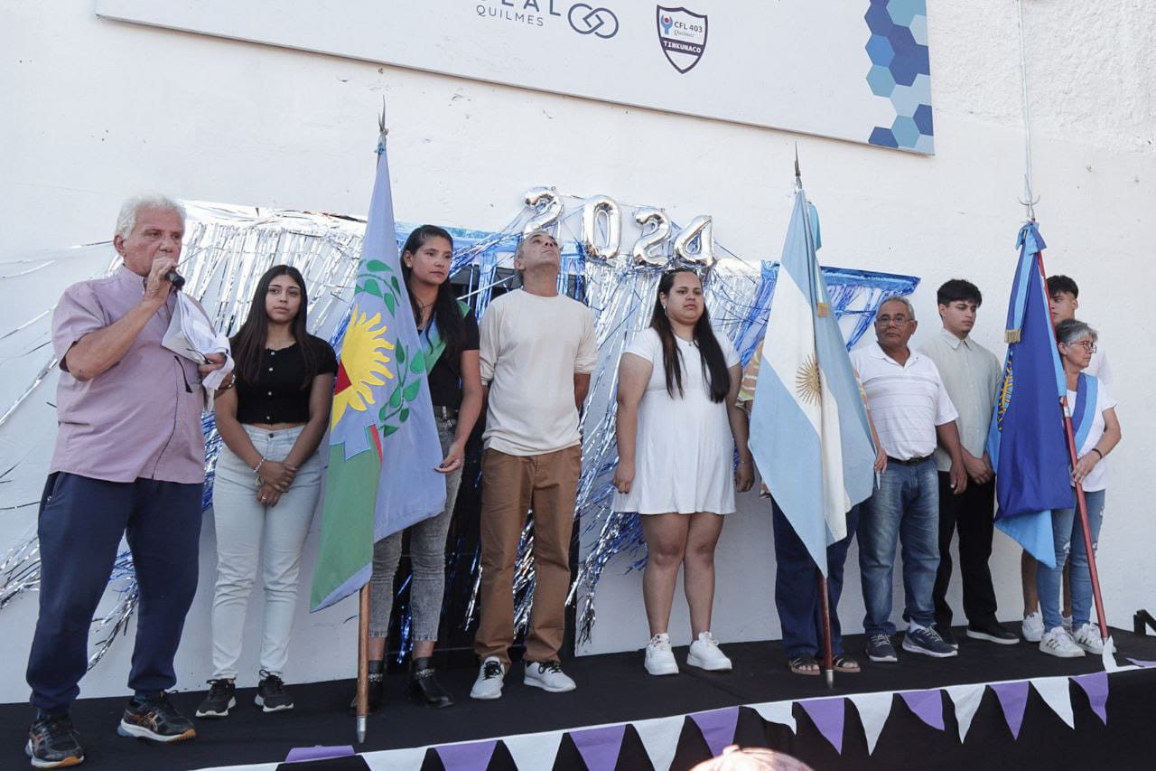 ENTREGA DE DIPLOMAS A LOS EGRESADOS DE LOS CURSOS DEL CFL Nº 403