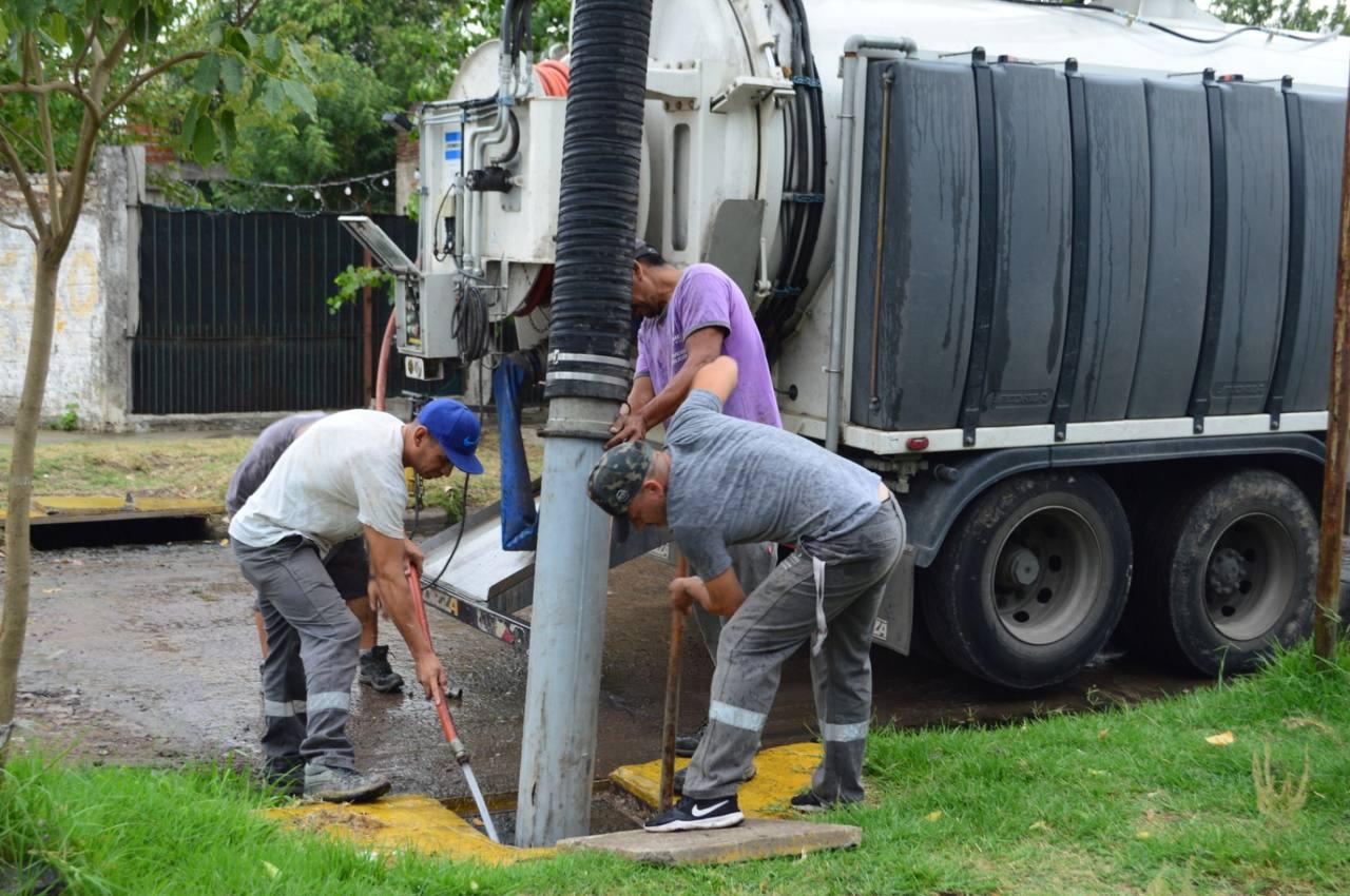 EL MUNICIPIO REFUERZA LOS TRABAJOS DE LIMPIEZA EN LOS ARROYOS 