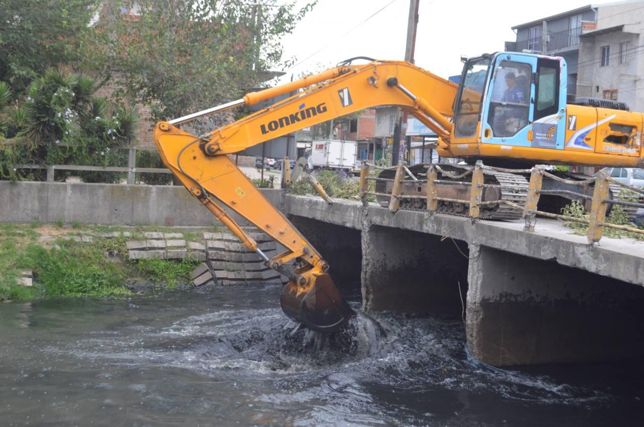 EL MUNICIPIO REFUERZA LOS TRABAJOS DE LIMPIEZA EN LOS ARROYOS 