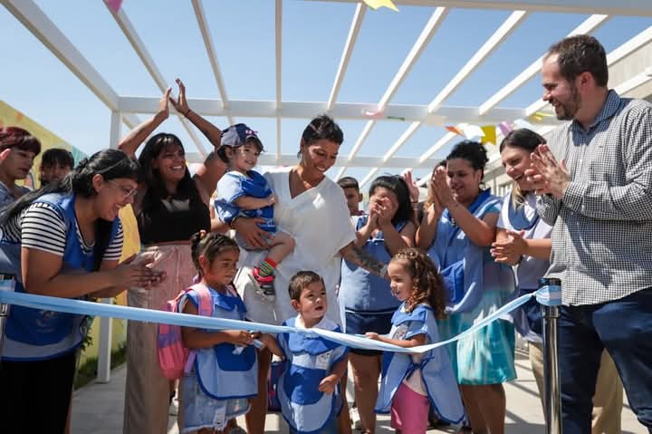 MAYRA INAUGURÓ EL JARDÍN MATERNAL MUNICIPAL DE EZPELETA ESTE