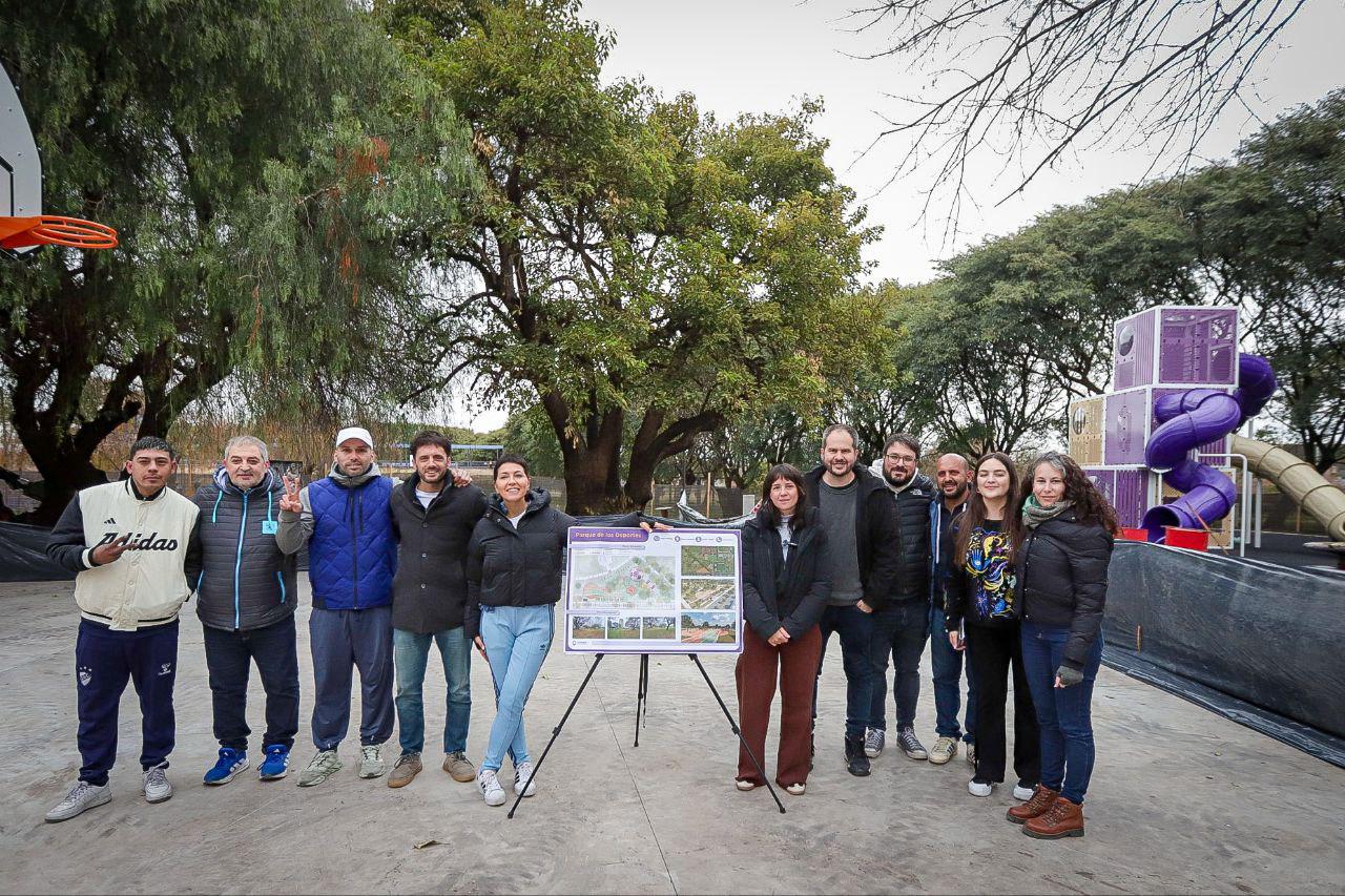 MAYRA RECORRIÓ EL AVANCE DE UNA OBRA PARA LA RECREACIÓN Y EL DEPORTE
