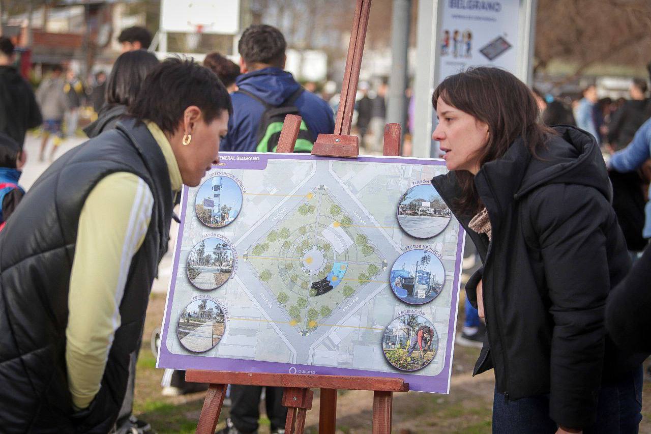 MAYRA INAUGURÓ LA PLAZA ARA GENERAL BELGRANO DE SAN FRANCISCO SOLANO