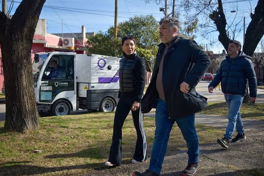 MAYRA SUPERVISÓ UN OPERATIVO DE LIMPIEZA INTEGRAL EN QUILMES ESTE 