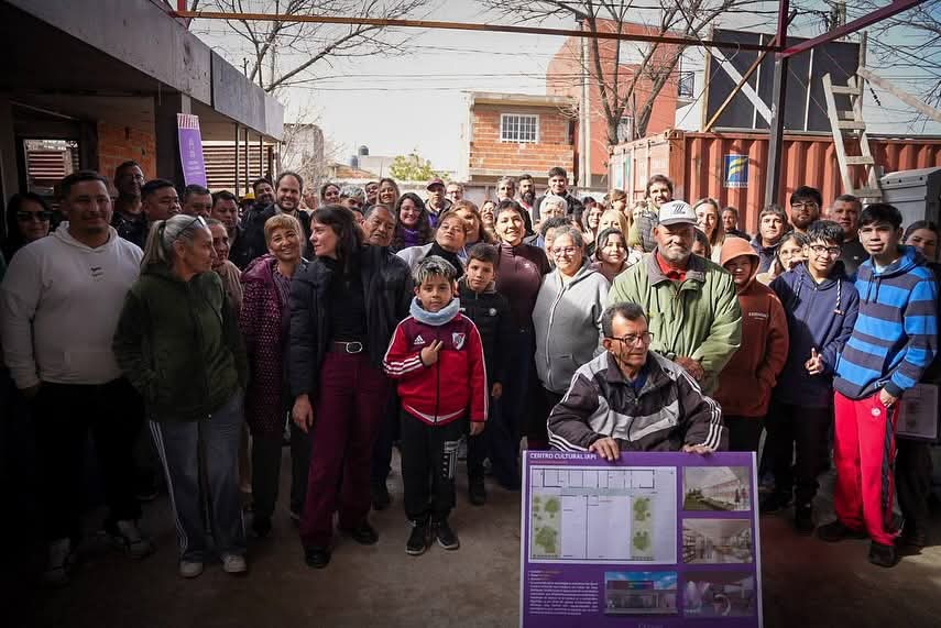 MAYRA Y CECI SOLER SUPERVISARON LA OBRA DE LA BIBLIOTECA Y CENTRO CULTURAL