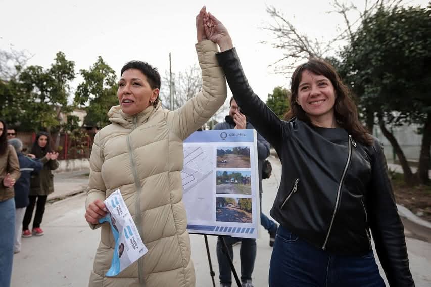MAYRA SUPERVISÓ LA OBRA DE AVANCE DE PAVIMENTOS EN EL BARRIO EL VECINAL 