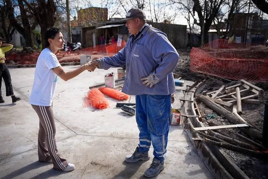 MAYRA Y CECI SOLER SUPERVISARON  LAS OBRAS DE ASFALTO EN SOLANO   