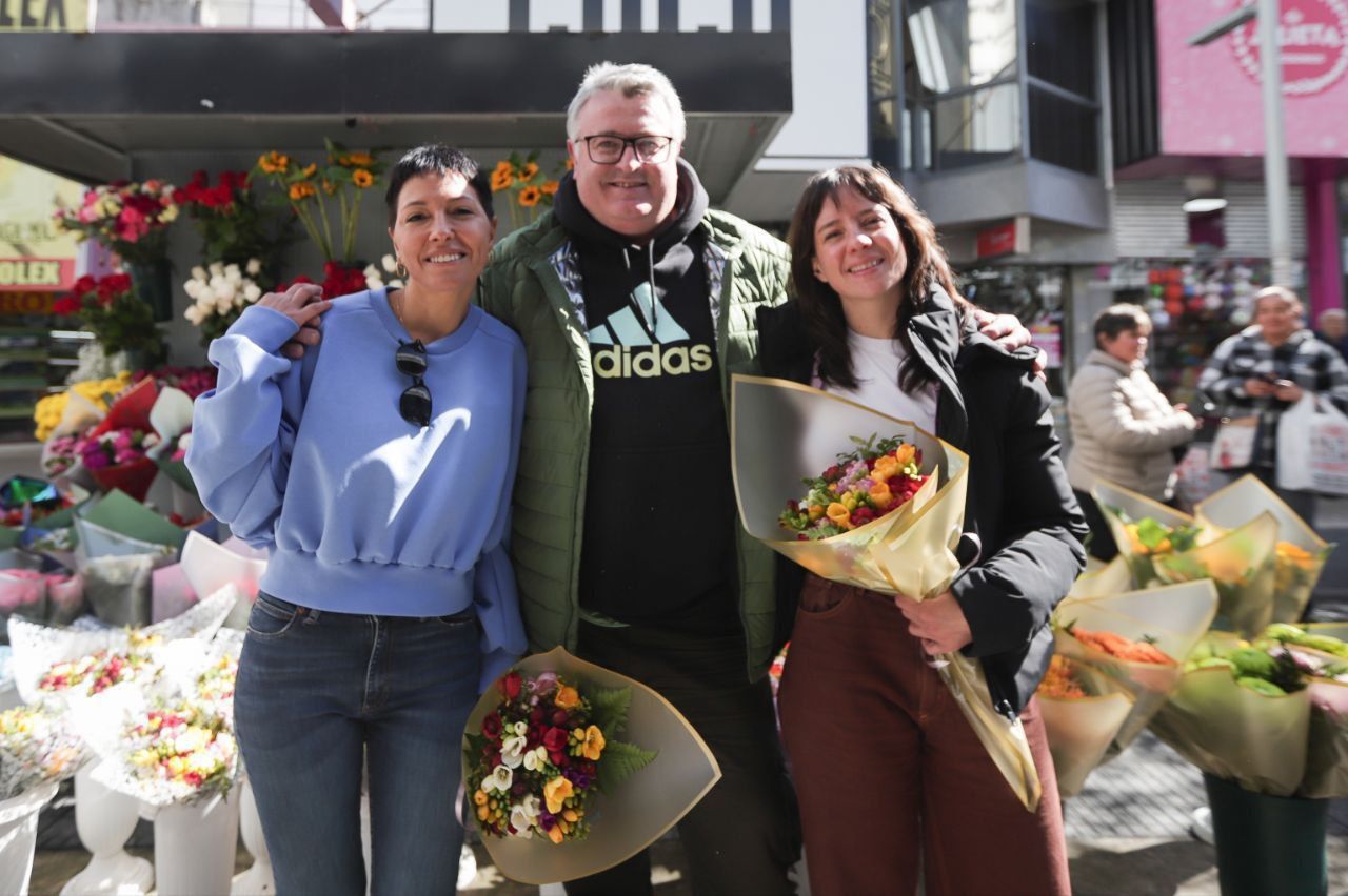 MAYRA Y CECI SOLER RECORRIERON LA PEATONAL RIVADAVIA