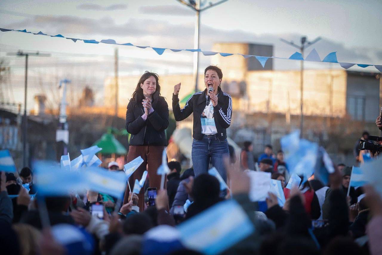 MAYRA ENCABEZÓ EL CIERRE DE CAMPAÑA DE FUERZA PATRIA