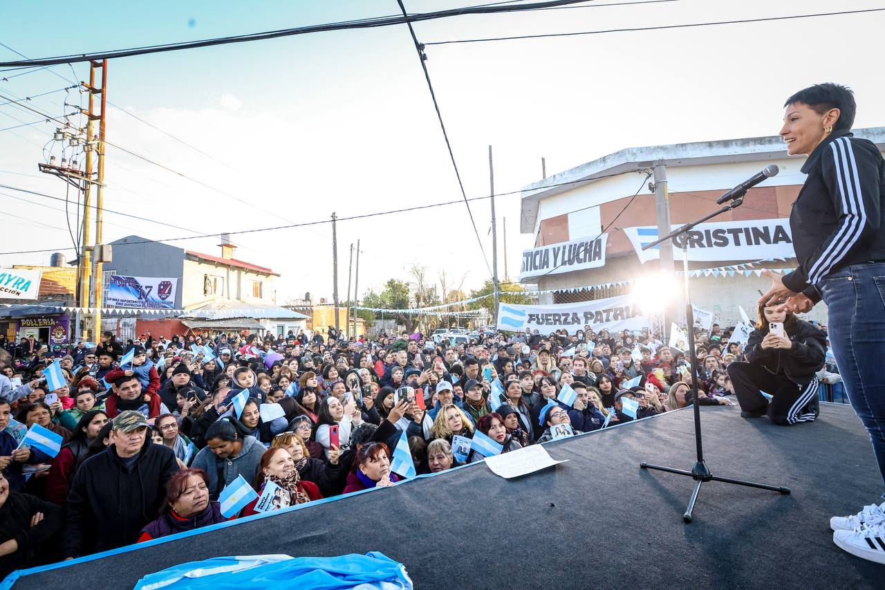 MAYRA ENCABEZÓ EL CIERRE DE CAMPAÑA DE FUERZA PATRIA