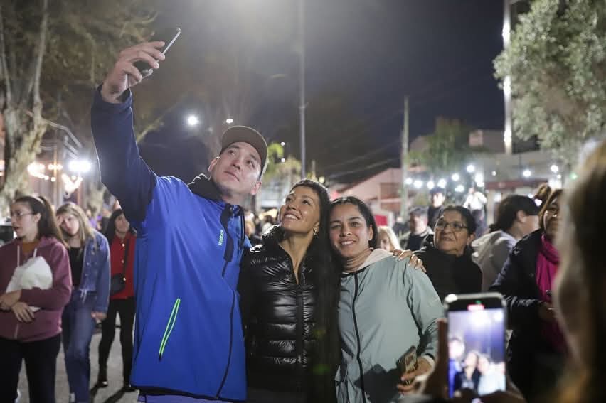 MAYRA ACOMPAÑÓ A LA COMUNIDAD DE BERNAL EN UNA NUEVA EDICIÓN DE LOS FOGONES