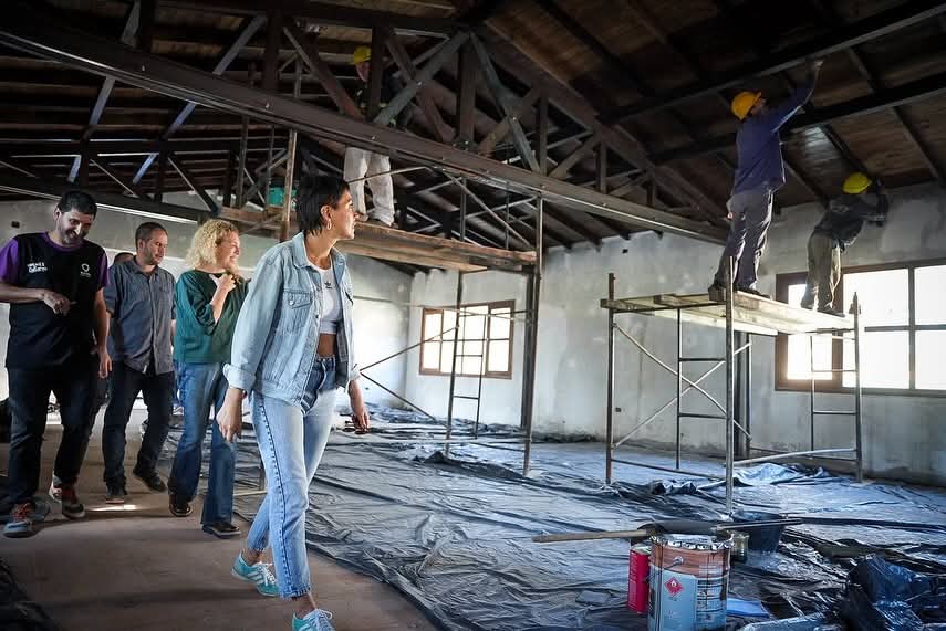 MAYRA RECORRIÓ LA OBRA DEL CASCO HISTÓRICO DEL MUSEO DE TRANSPORTE