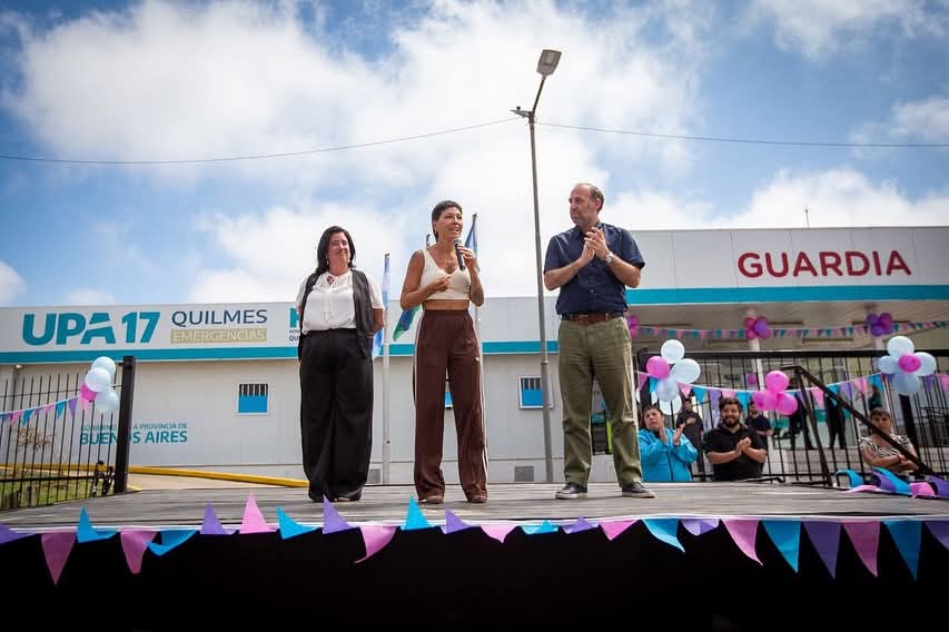 MAYRA PARTICIPÓ DEL ACTO POR EL 10º ANIVERSARIO DE LA UPA 17 