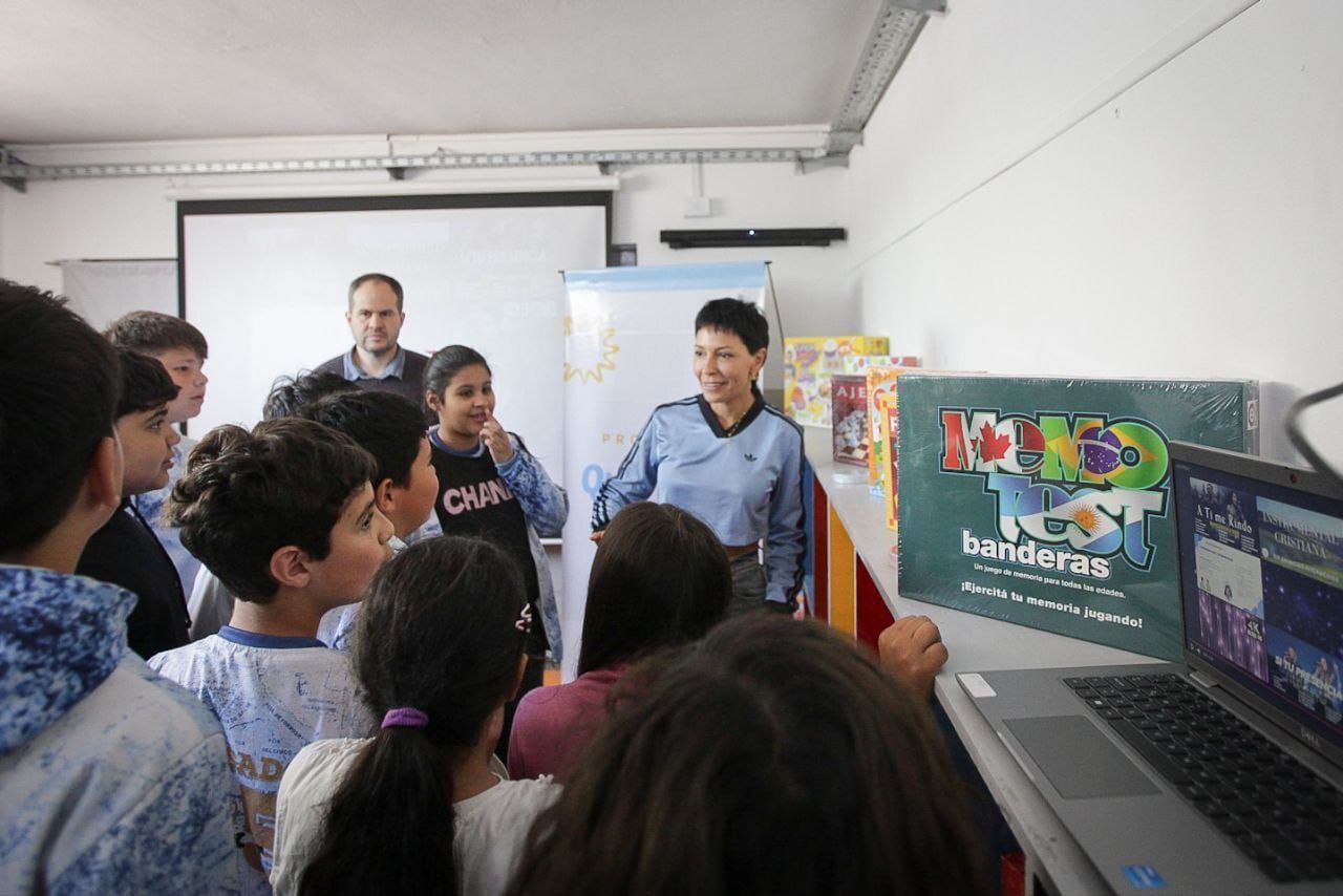 MAYRA  RECORRIÓ LA NUEVA LUDOTECA CREADA A TRAVÉS QUILMES COOPERA 2025