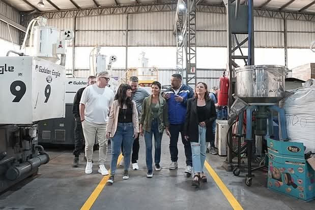 MAYRA JUNTO A VANESA SILEY Y REPRESENTANTES DE LA UOM RECORRIERON  RENANIA