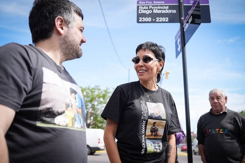 MAYRA Y TIGNANELLI ENCABEZARON LA SEÑALIZACIÓN VIAL DIEGO ARMANDO MARADONA