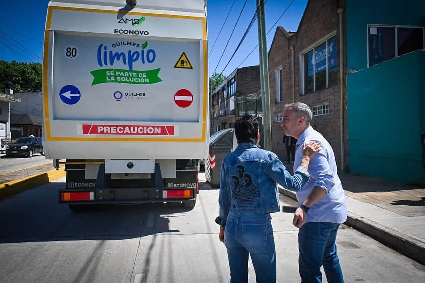    MAYRA SUPERVISÓ LA CONTENERIZACIÓN  Y ENTREGÓ UNA HABILITACIÓN 