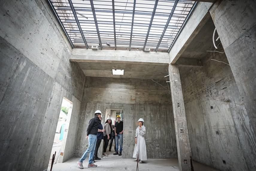 MAYRA SUPERVISÓ LOS AVANCES DE OBRA DE LA NUEVA COMISARÍA QUILMES 10ª