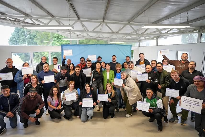 MAYRA ENCABEZÓ ENTREGA DE SUBSIDIOS Y PERSONERÍAS A INSTITUCIONES LOCALES