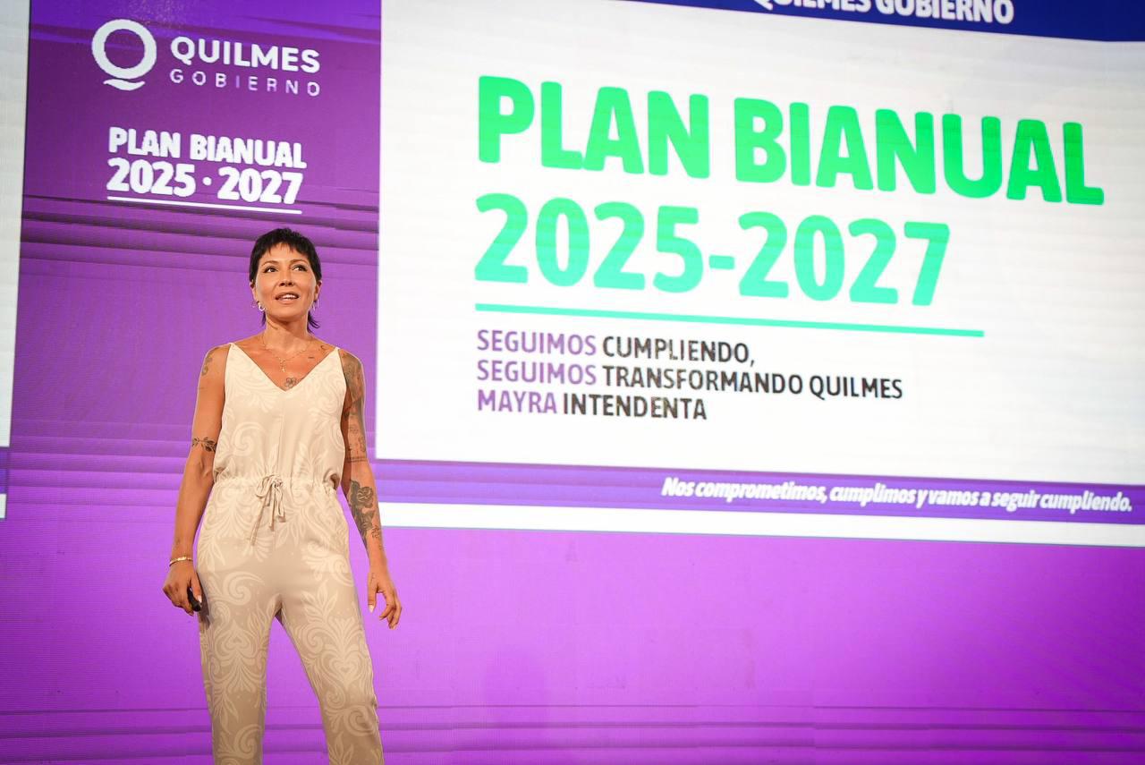 MAYRA PRESENTÓ EL PLAN BIANUAL DE GESTIÓN 2025-2027 EN UN ACTO EN LA UNQ