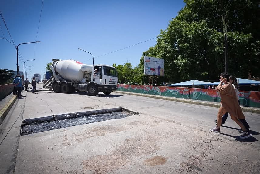 MAYRA SUPERVISÓ LOS TRABAJOS PARA LA RECONSTRUCCIÓN INTEGRAL DEL PUENTE 14 
