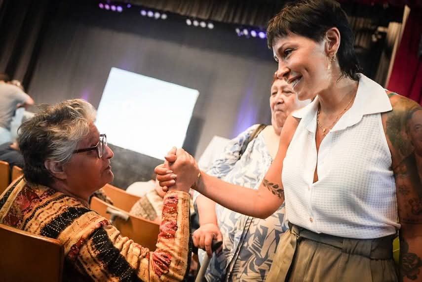 MAYRA ENCABEZÓ LA FIRMA DE 198 ESCRITURAS PARA VECINAS Y VECINOS