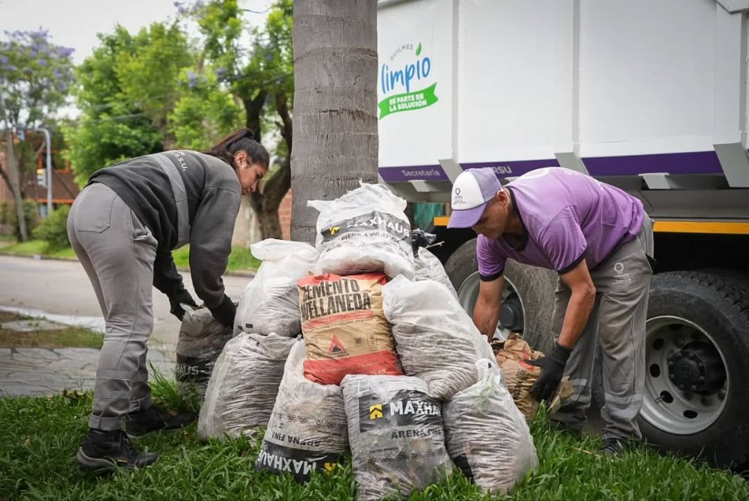 EL MUNICIPIO REALIZÓ UN OPERATIVO DE “RECOLECCIÓN DE RESIDUOS VOLUMINOSOS”