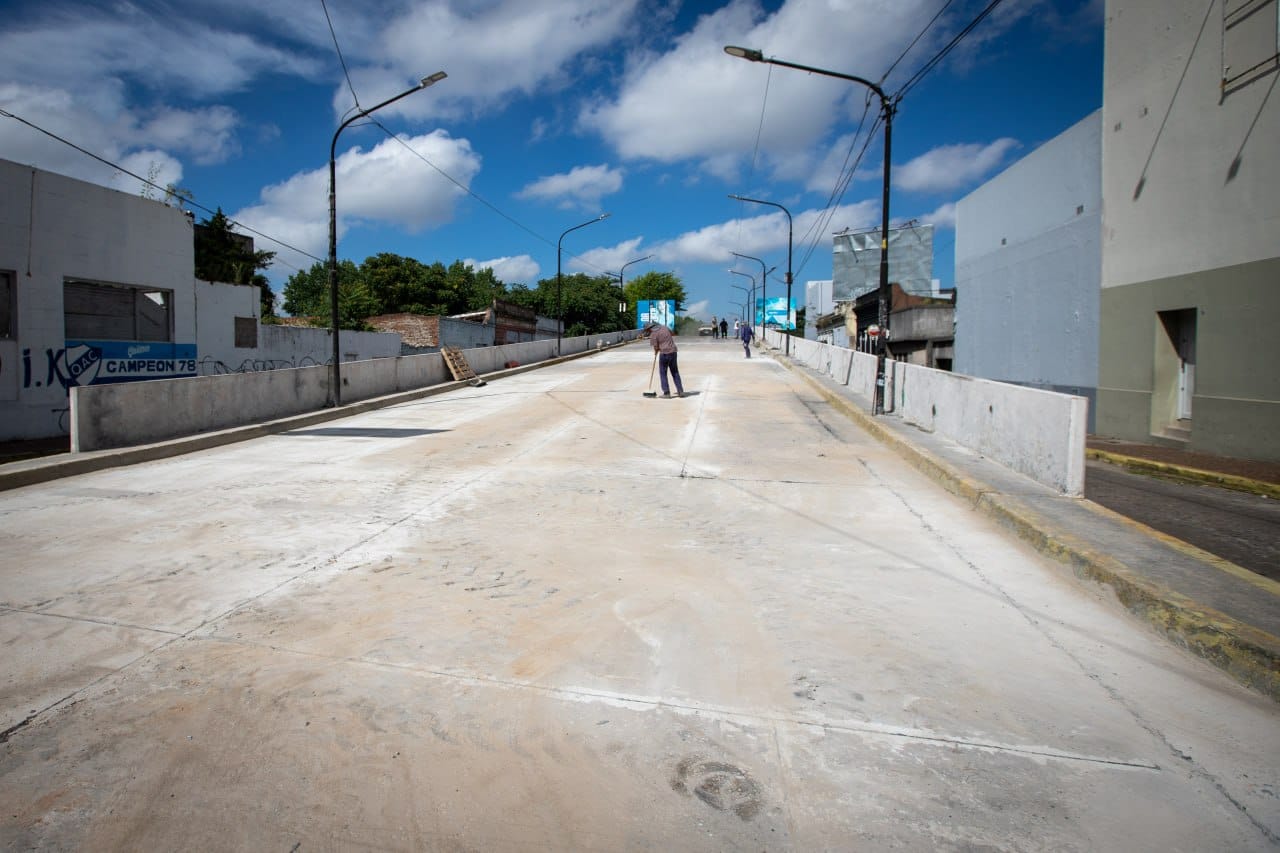 AVANZAN LOS TRABAJOS PARA LA RECONSTRUCCIÓN  DEL PUENTE 14 DE AGOSTO