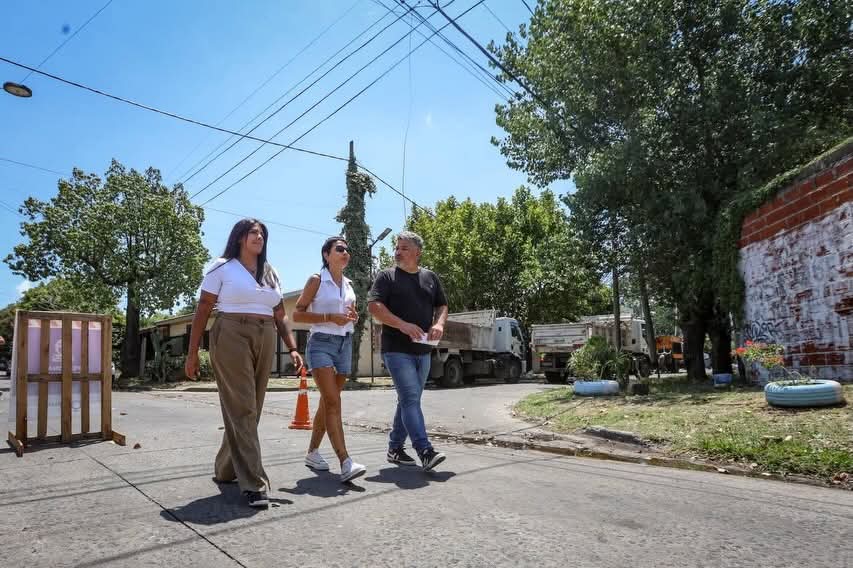 OPERATIVOS DE BACHEO EN HORMIGÓN: MAYRA Y EVA MIERI RECORRIERON LA OBRA