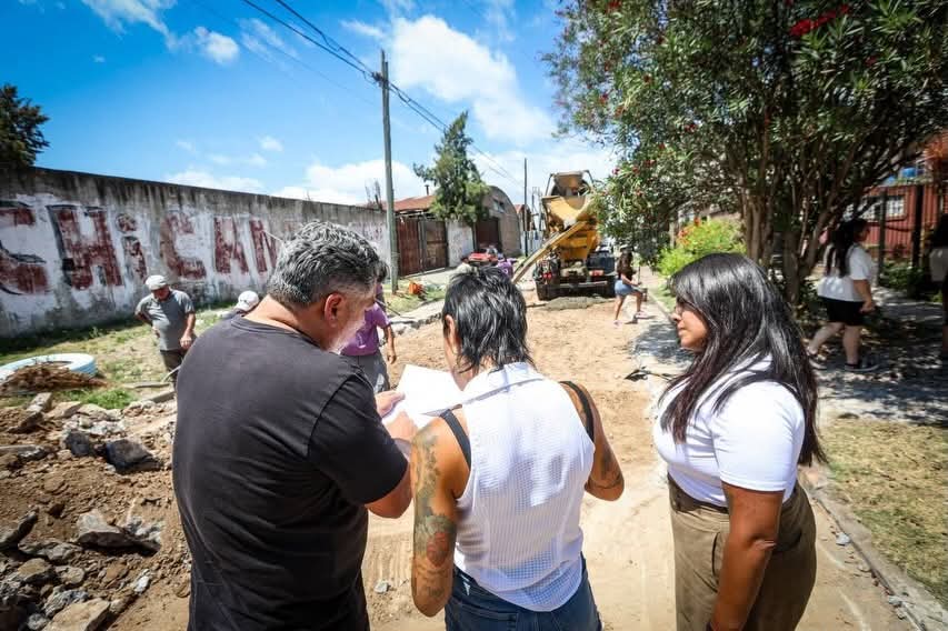OPERATIVOS DE BACHEO EN HORMIGÓN: MAYRA Y EVA MIERI RECORRIERON LA OBRA