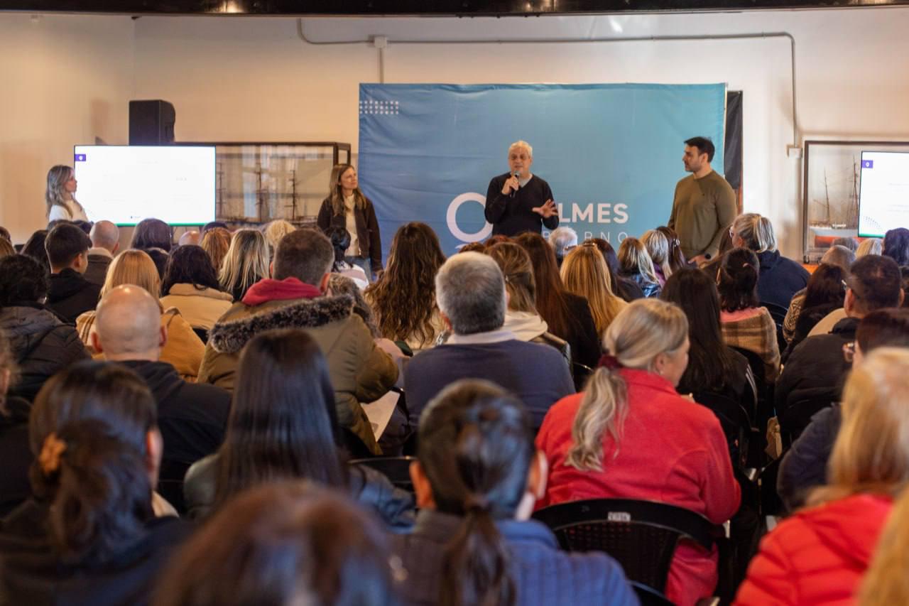 SE PRESENTÓ EL PROGRAMA QUILMES COOPERA 2026 EN EL MUSEO DEL TRANSPORTE