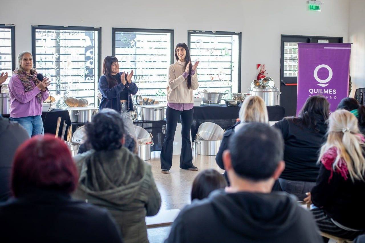 EL MUNICIPIO ENTREGÓ EQUIPAMIENTO A PUNTOS SOLIDARIOS